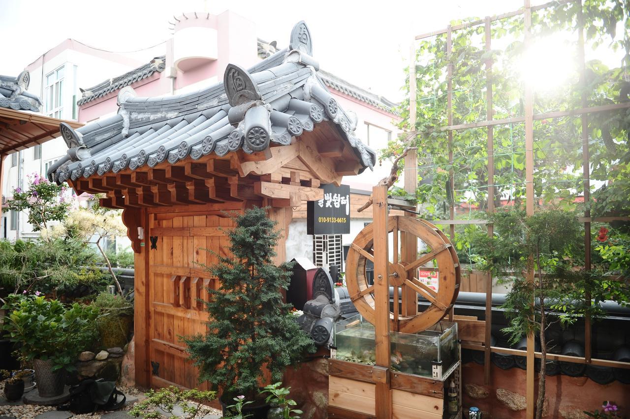 Starlight Rest Area Hotel Jeonju Exterior photo