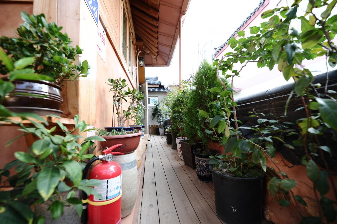 Starlight Rest Area Hotel Jeonju Exterior photo